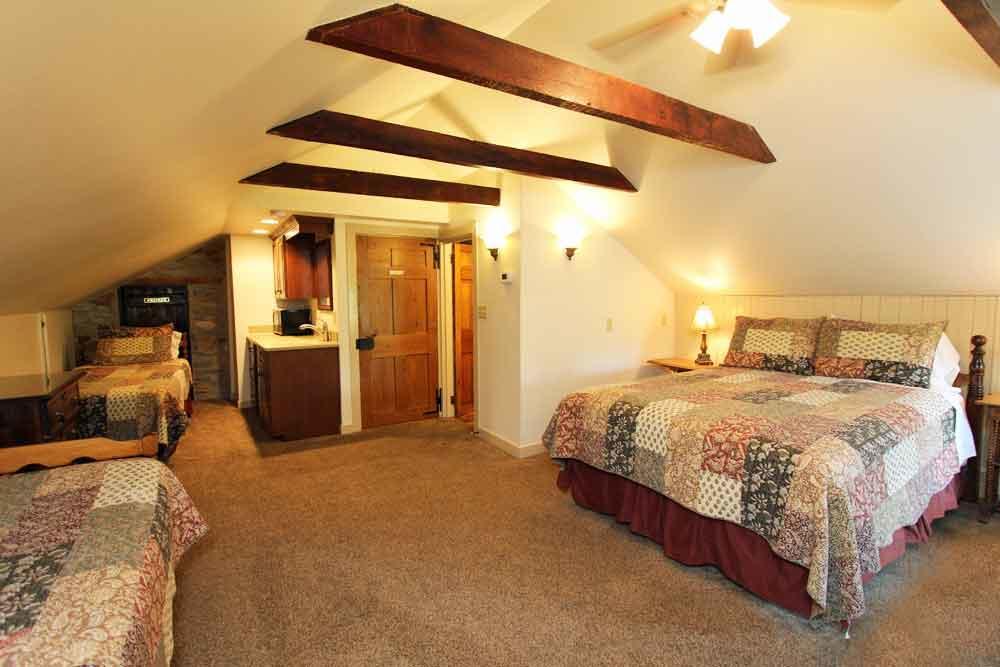 Rocky Acre Farm Bed & Breakfast Mount Joy 外观 照片