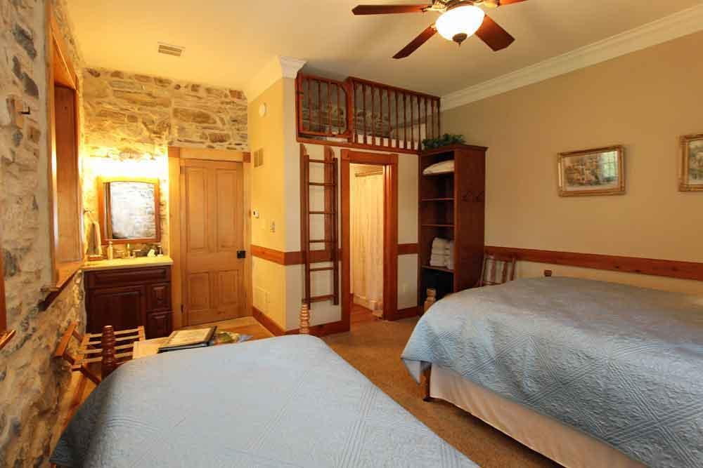 Rocky Acre Farm Bed & Breakfast Mount Joy 外观 照片