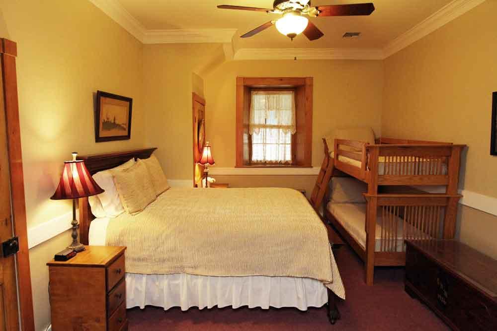 Rocky Acre Farm Bed & Breakfast Mount Joy 外观 照片